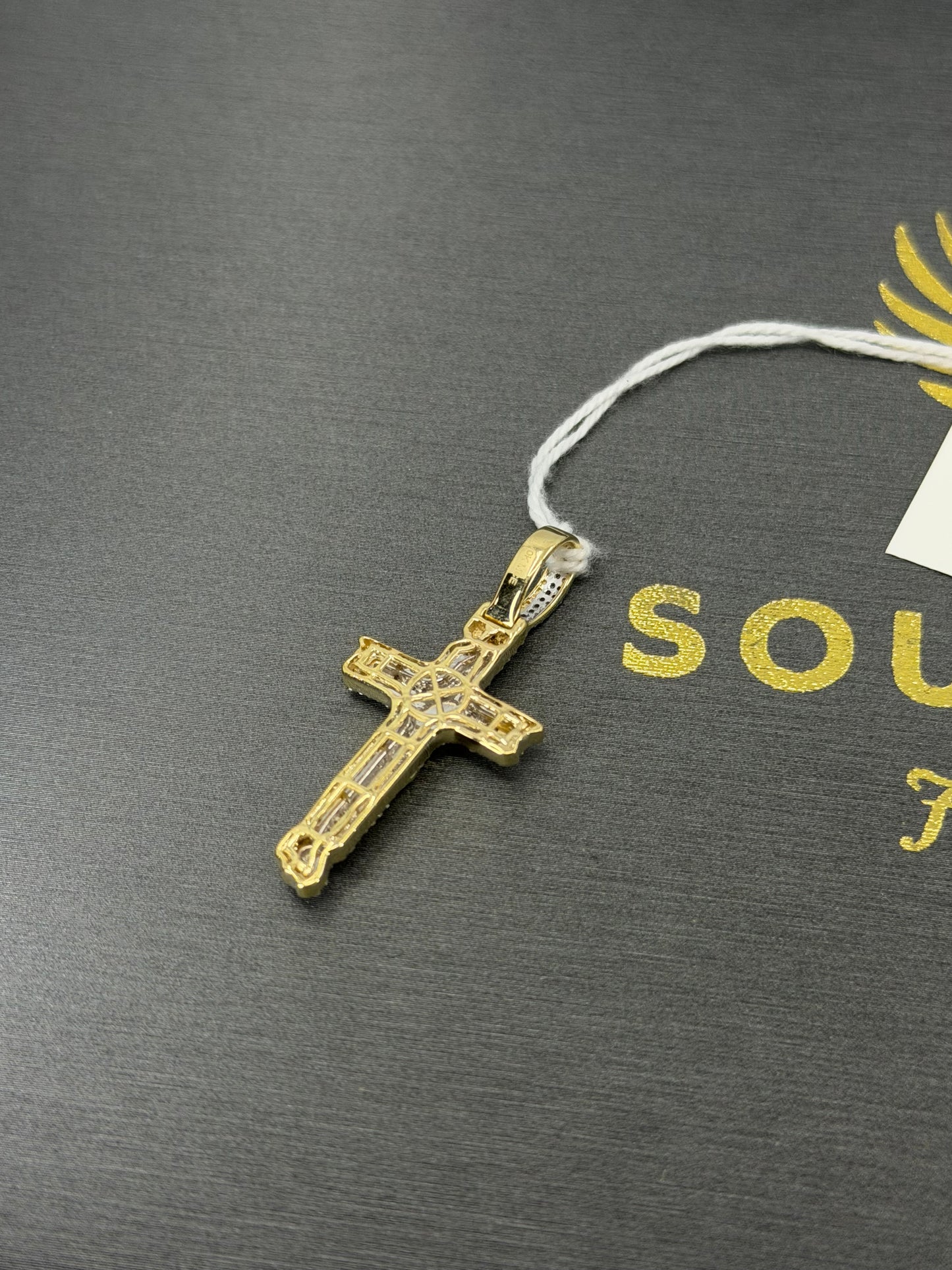 10KT GOLD DIAMOND CROSS