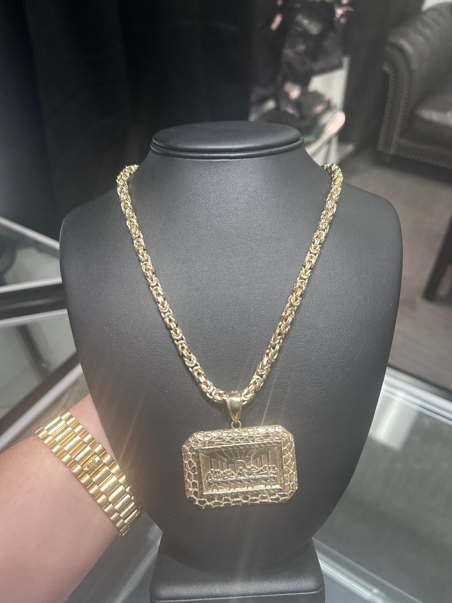 Byzantine chain and pendant