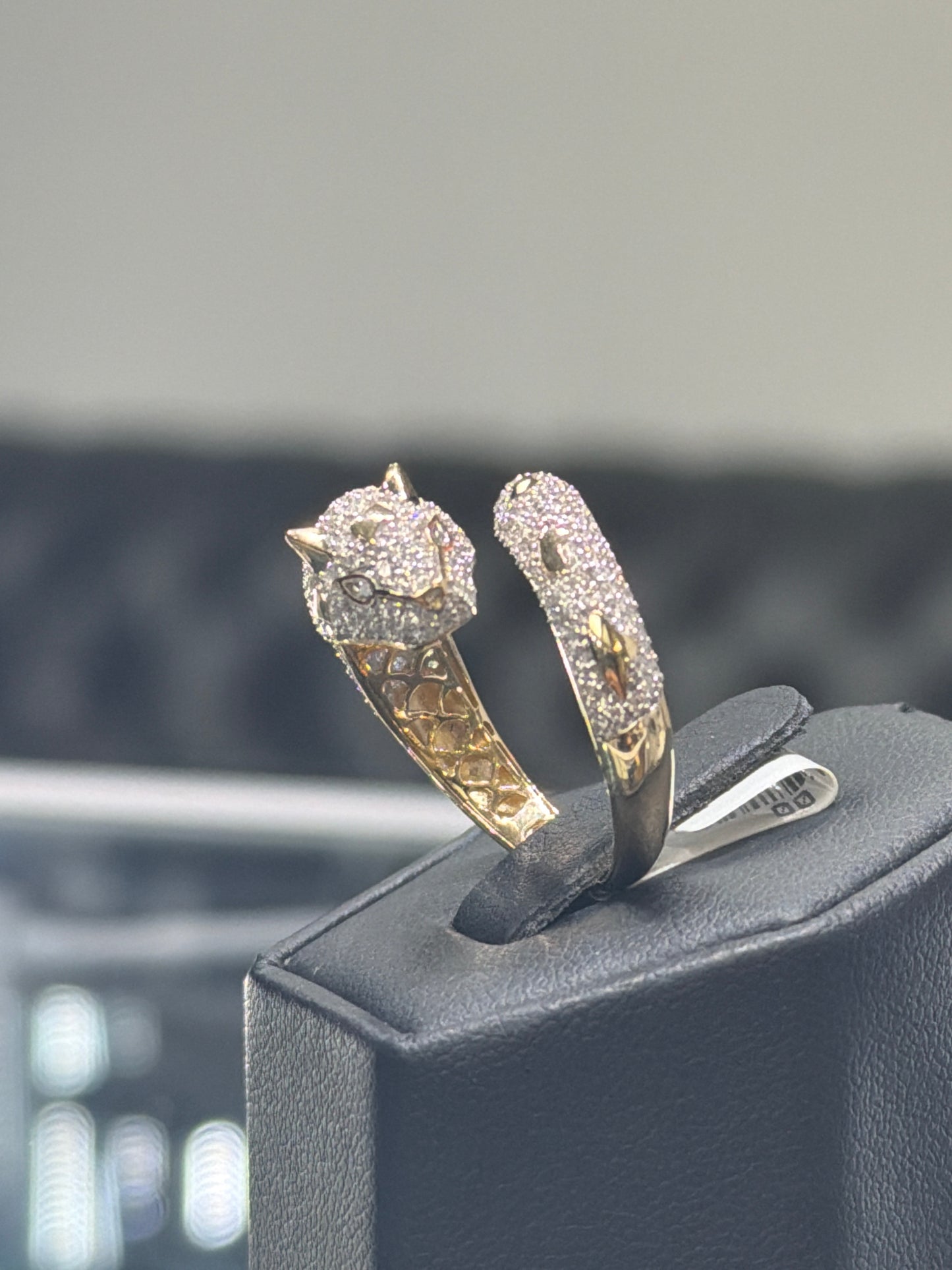Natural Diamond jaguar ring
