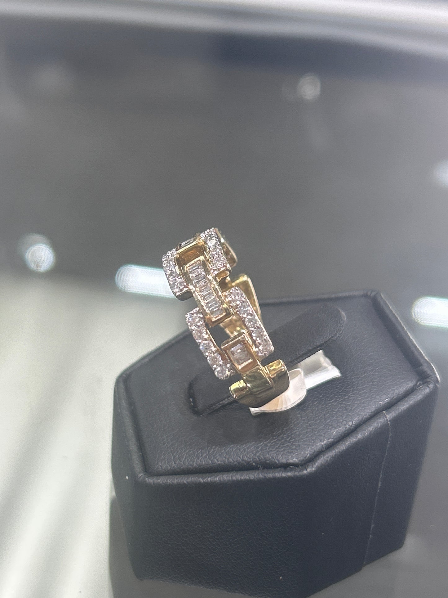Mens diamond paper clip ring