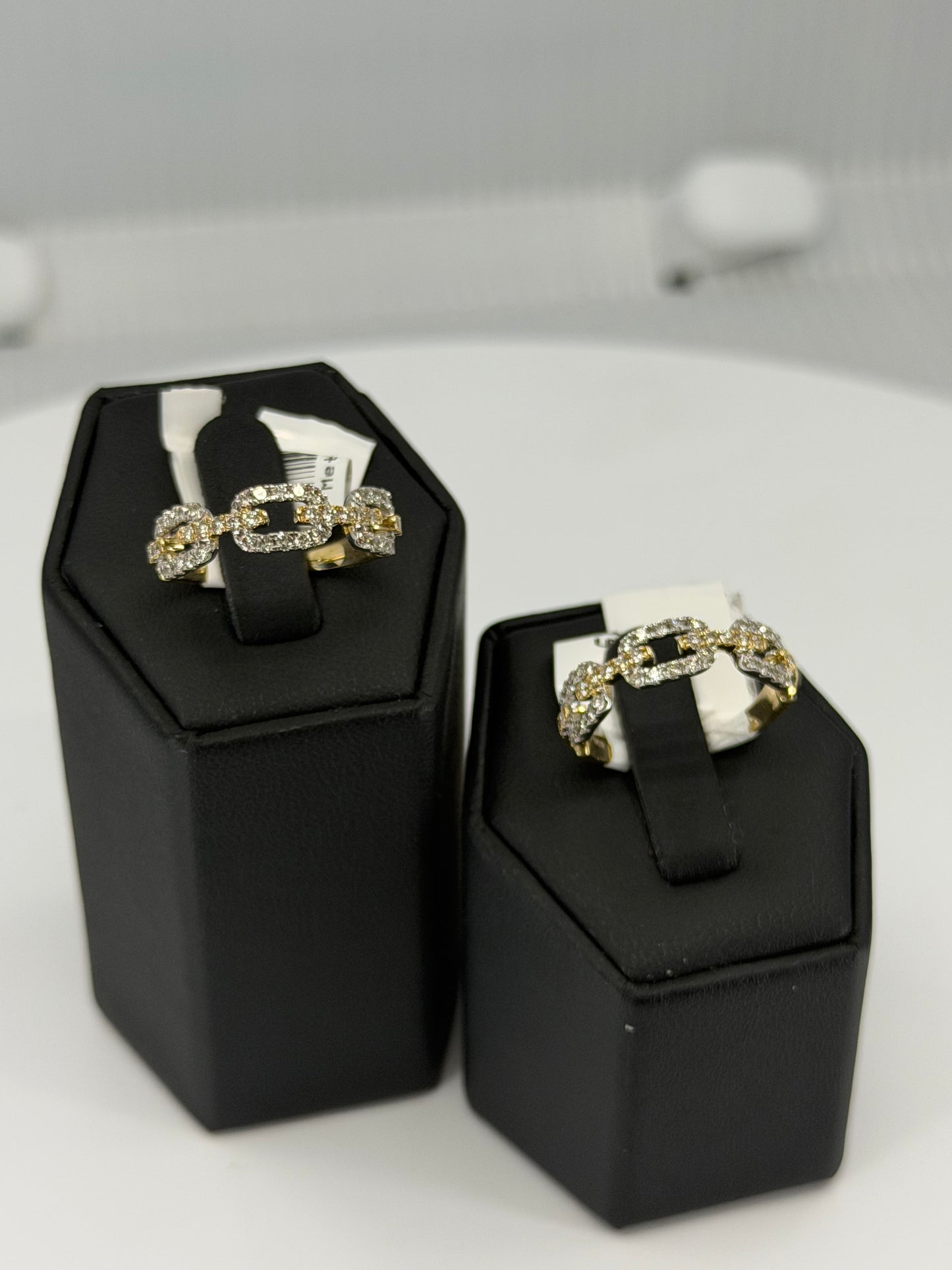 Natural diamond paper clip ring