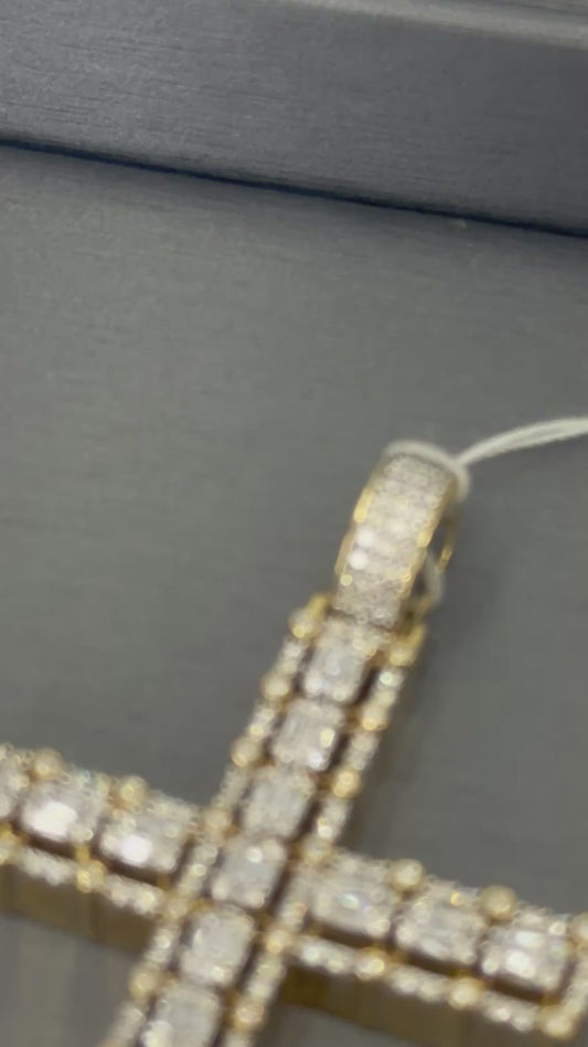 10KT YELLOW GOLD DIAMOND CROSS